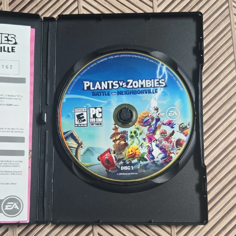 Plants vs. Zombies Battle For Neighborville PC DVD-Rom Software Game Video Games
